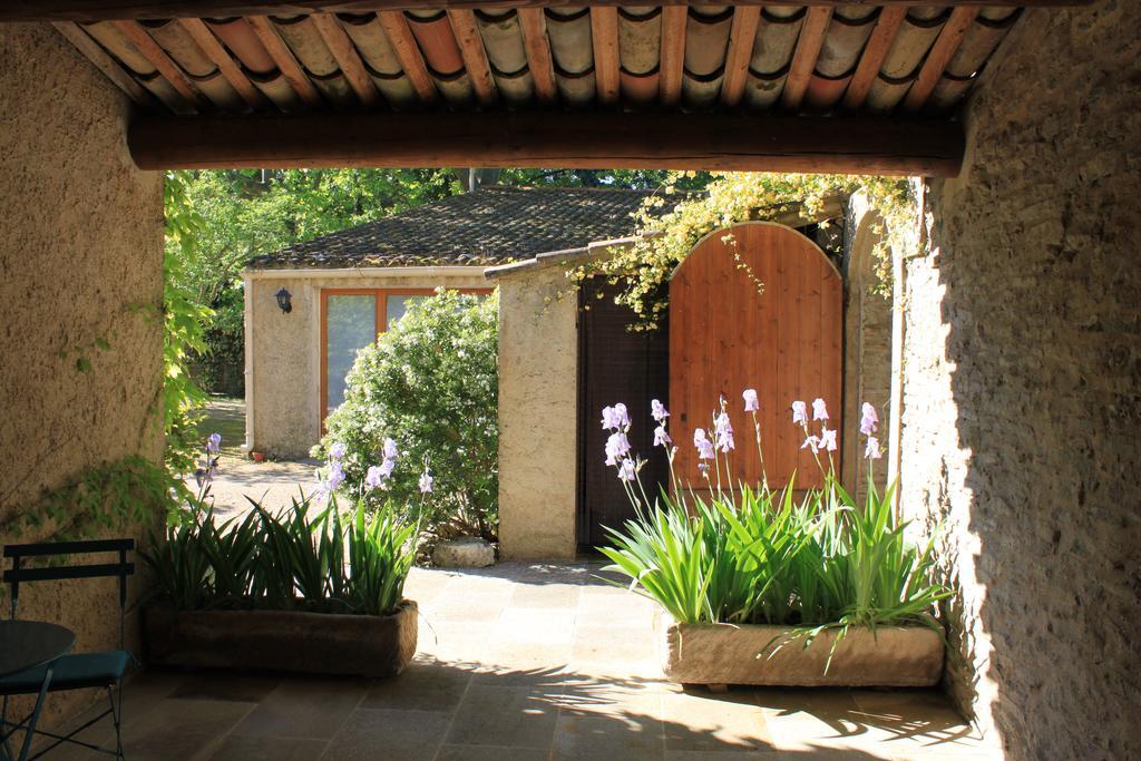 Hotel Mas De Cure Bourse LʼIsle-sur-la-Sorgue Exterior foto
